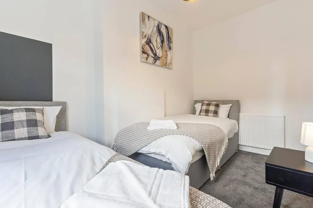 Charming House With Free Parking, Fast Wifi And Smarttv With Netflix By Yoko Property Loftus