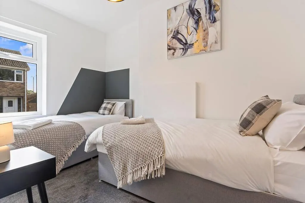 Charming House With Free Parking, Fast Wifi And Smarttv With Netflix By Yoko Property Loftus 0*,
